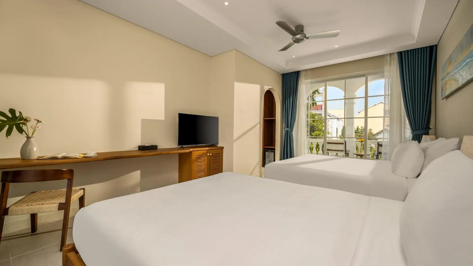 Spring Breeze Hotel Hoi An