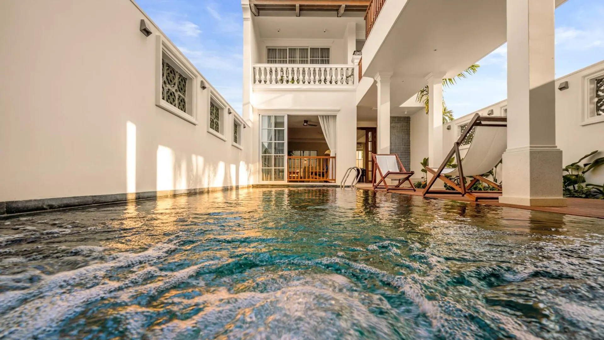 Spring Breeze Hotel Hoi An 4*,